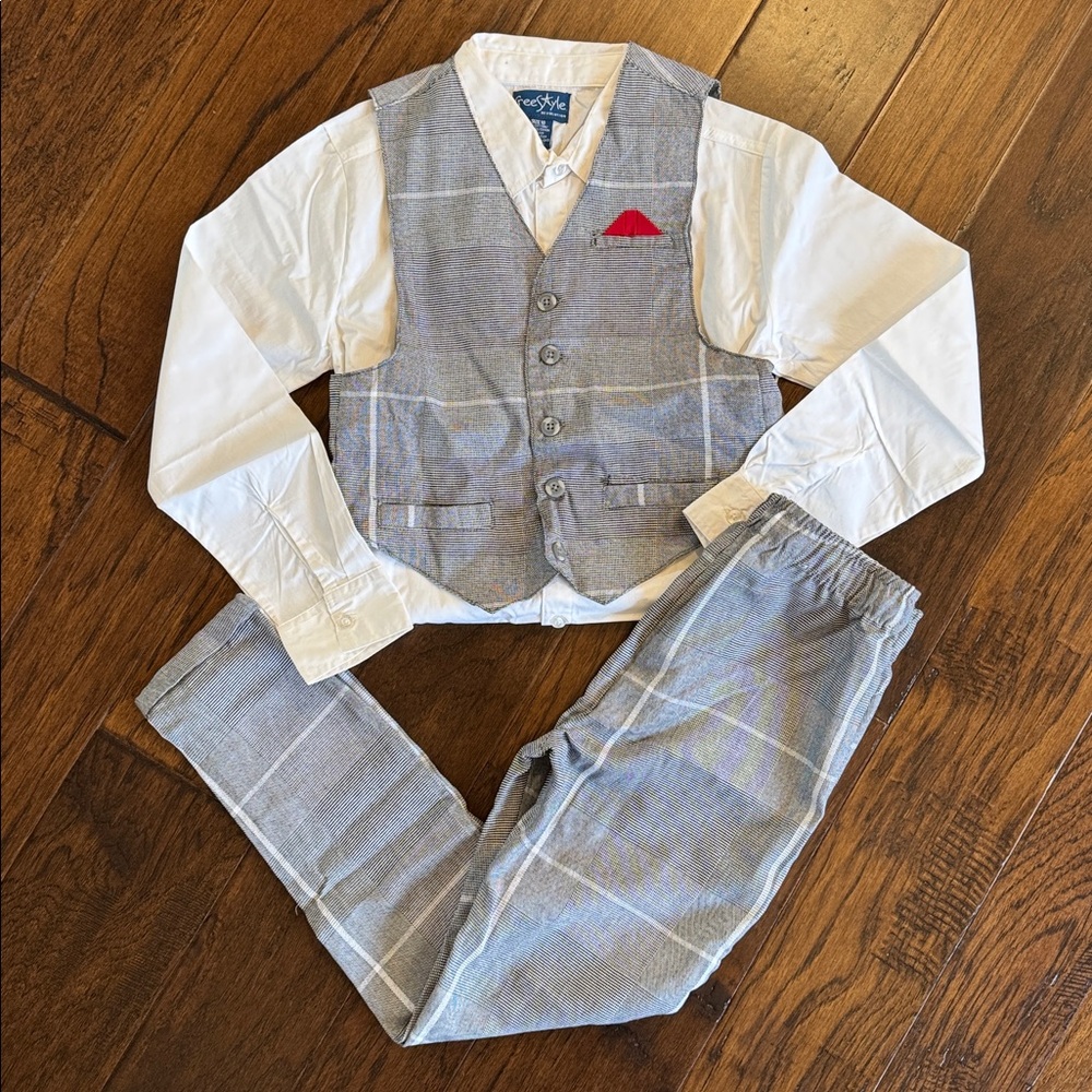 3 piece set w/matching pants, vest and shirt boys 10-12